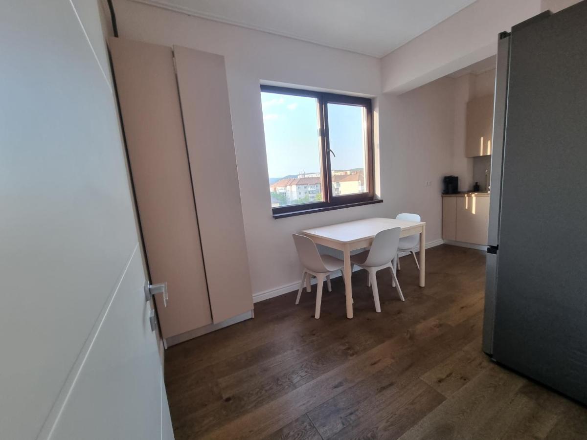 Apartament In Complex Rezidential Râmnicu Vâlcea Εξωτερικό φωτογραφία