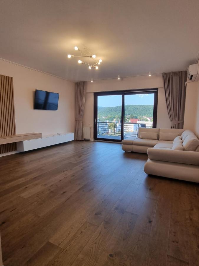 Apartament In Complex Rezidential Râmnicu Vâlcea Εξωτερικό φωτογραφία