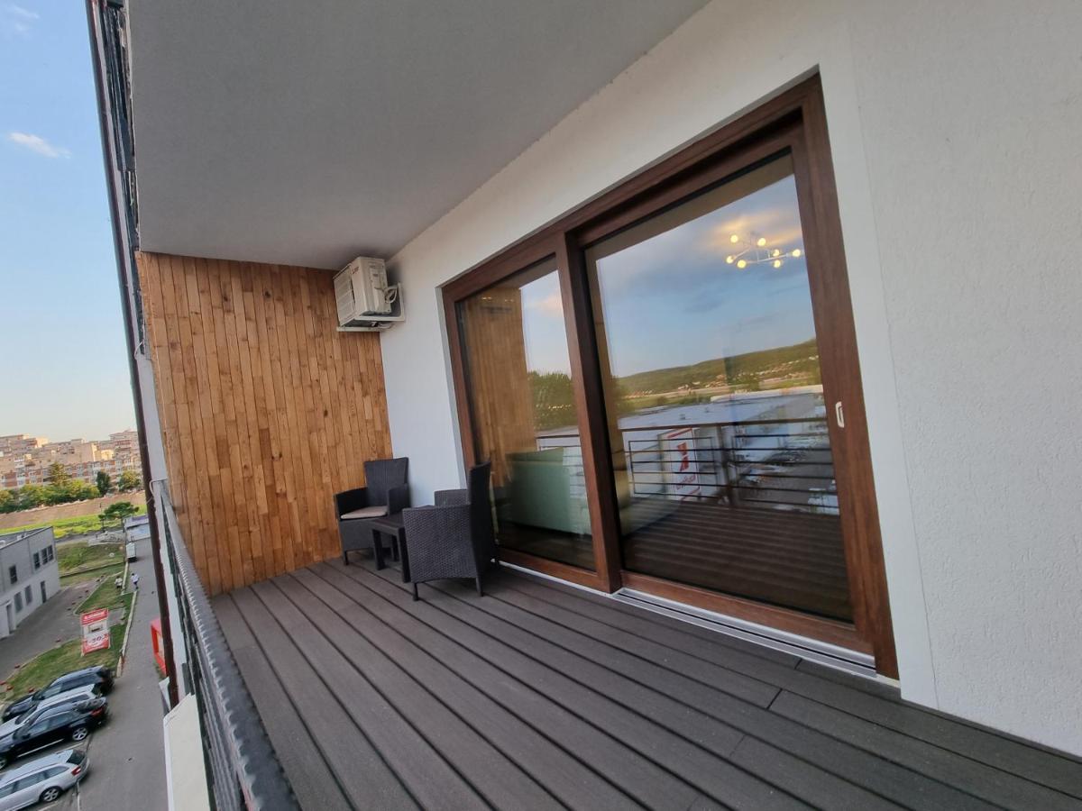 Apartament In Complex Rezidential Râmnicu Vâlcea Εξωτερικό φωτογραφία